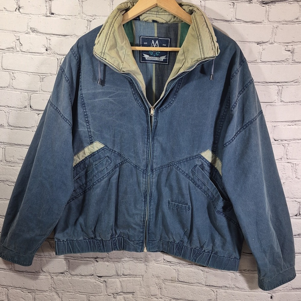 EUC Members Only Mens Vintage Blue Full Zip Jacket Size Large